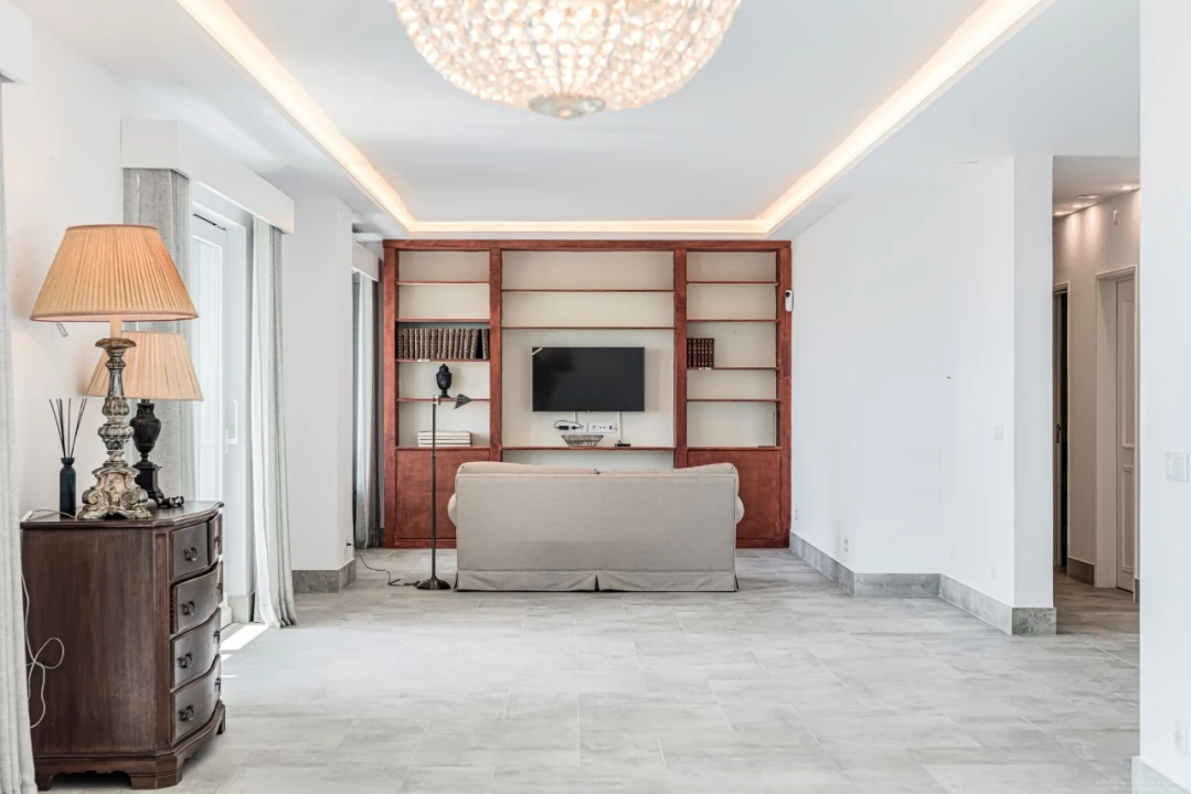 Apartamento T4 para Venda em Carcavelos e Parede Foto 7