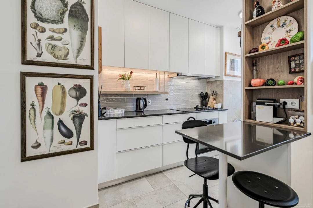 Apartamento T4 para Venda em Carcavelos e Parede Foto 9