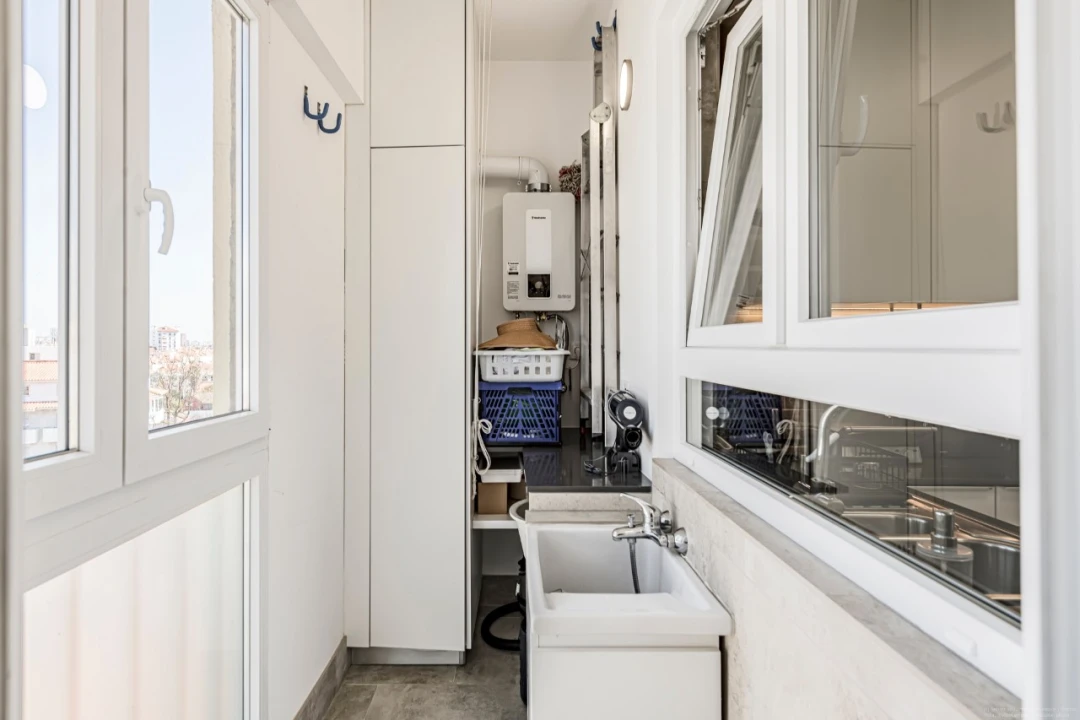 Apartamento T4 para Venda em Carcavelos e Parede Foto 11