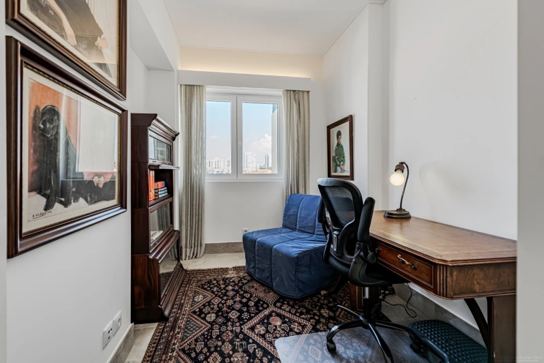 Apartamento T4 para Venda em Carcavelos e Parede Foto 13