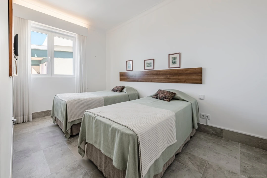 Apartamento T4 para Venda em Carcavelos e Parede Foto 15