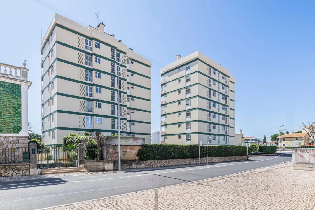 Apartamento T4 para Venda em Carcavelos e Parede Foto 32