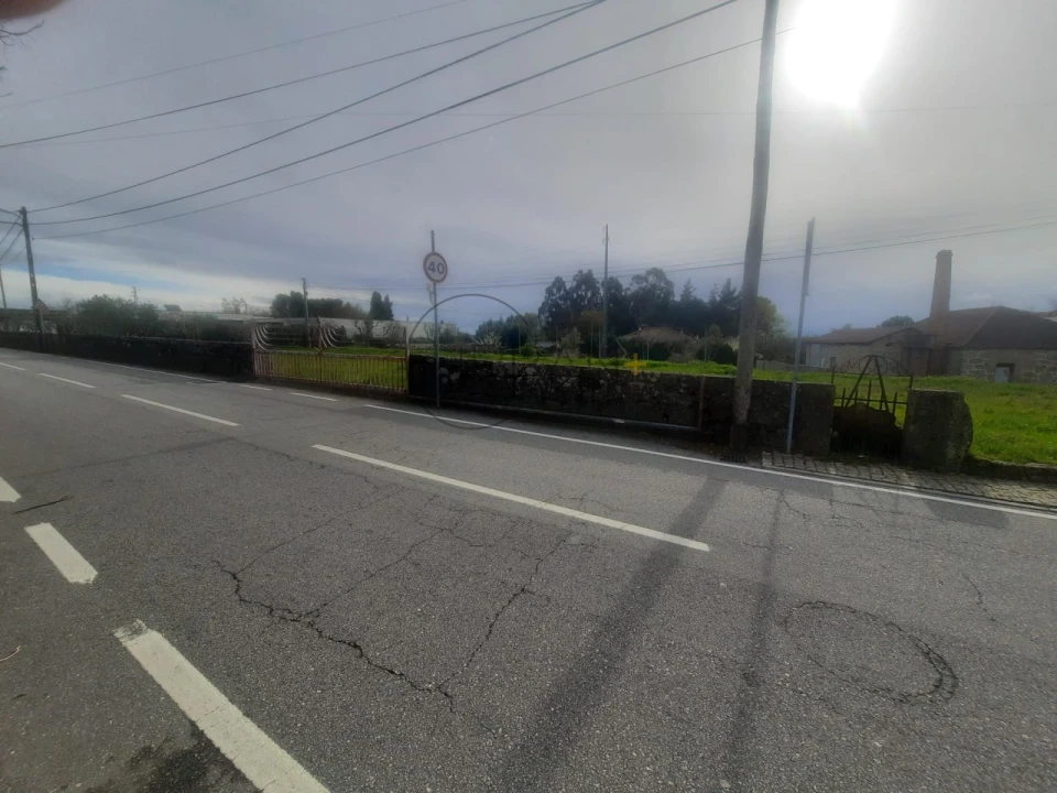 Terreno para Venda em Mundão Foto 3