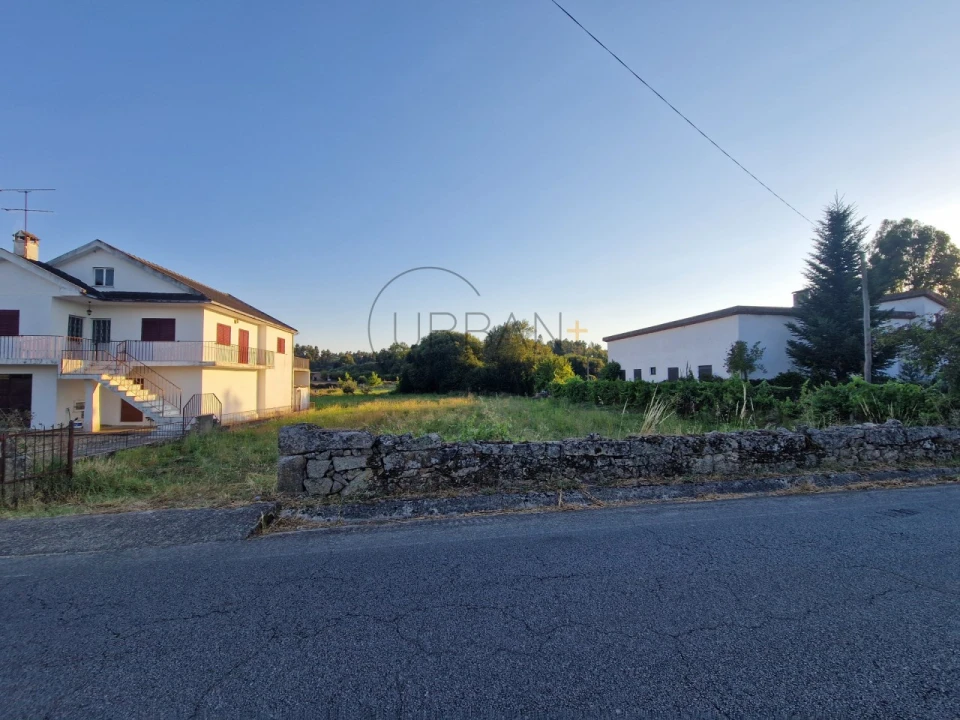 Terreno para Venda em Rua Foto 1