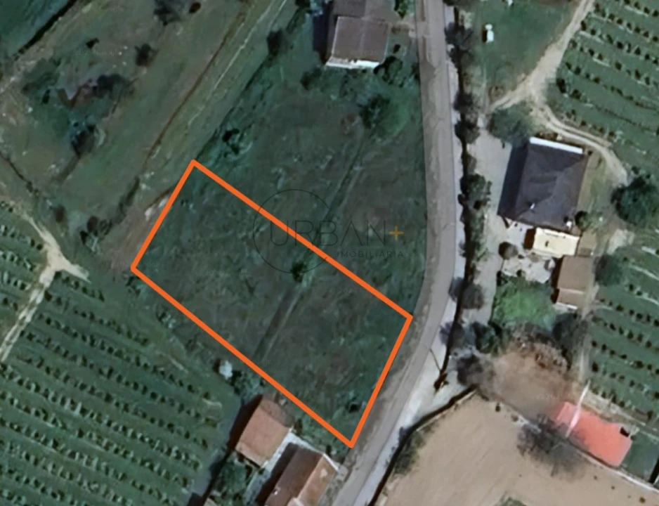 Terreno para Venda em Rua Foto 1