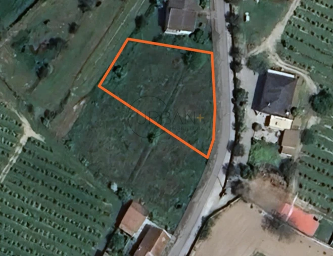 Terreno para Venda em Rua