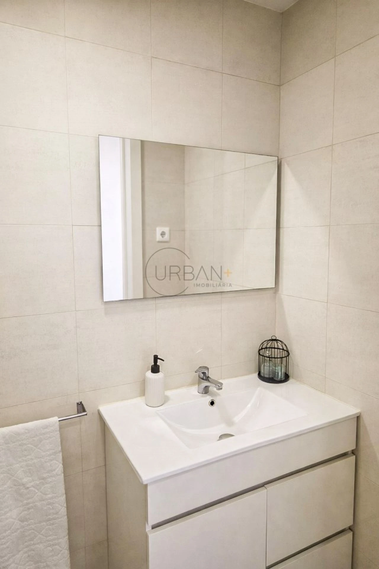 Apartamento T1 para Venda em Viseu Foto 9