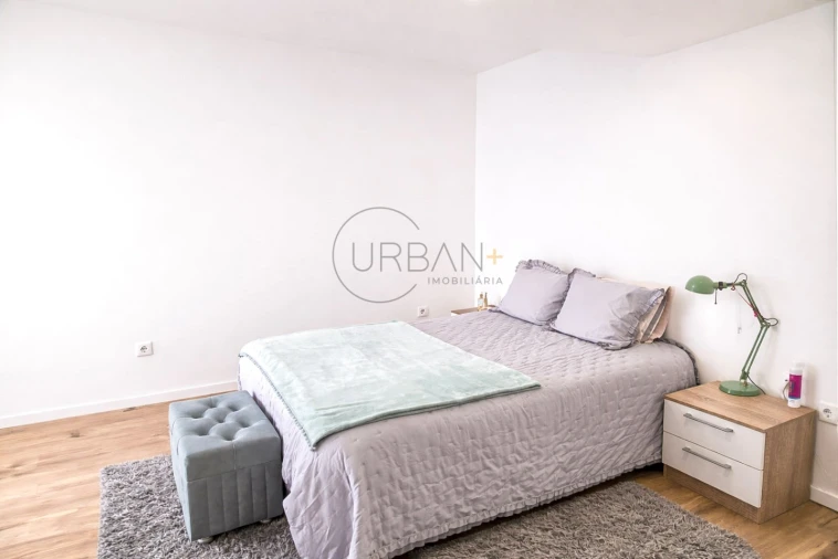 Apartamento T1 para Venda em Viseu Foto 7