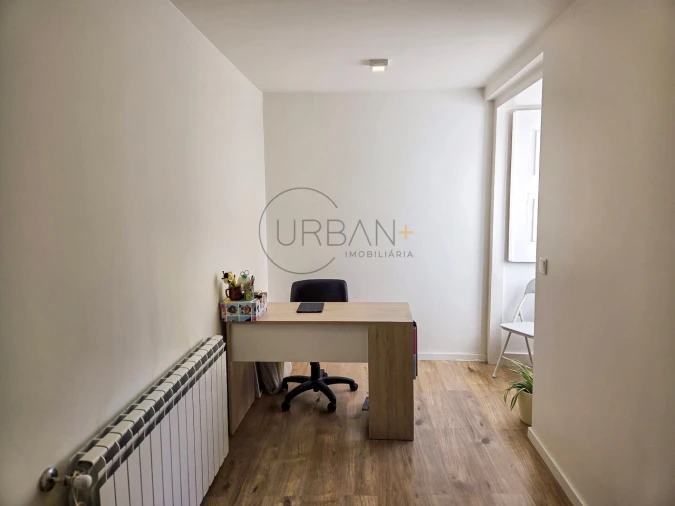 Apartamento T1 para Venda em Viseu Foto 10