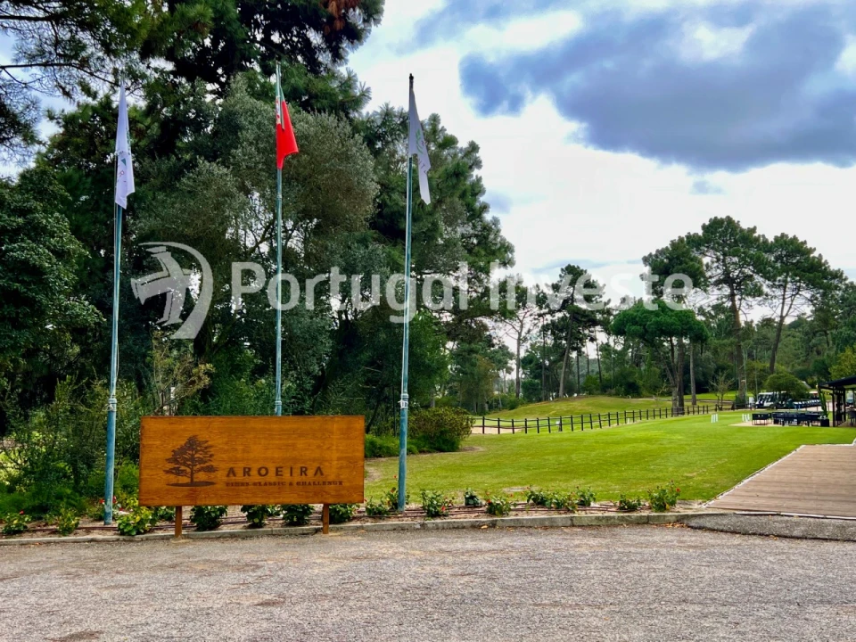 Terreno para Venda em Charneca de Caparica e Sobreda Foto 14