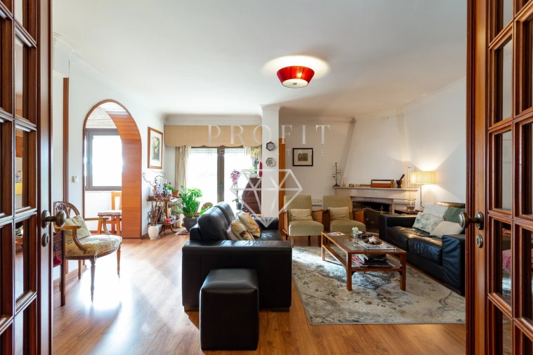 Apartamento T3 para Venda em Carnaxide e Queijas Foto 20