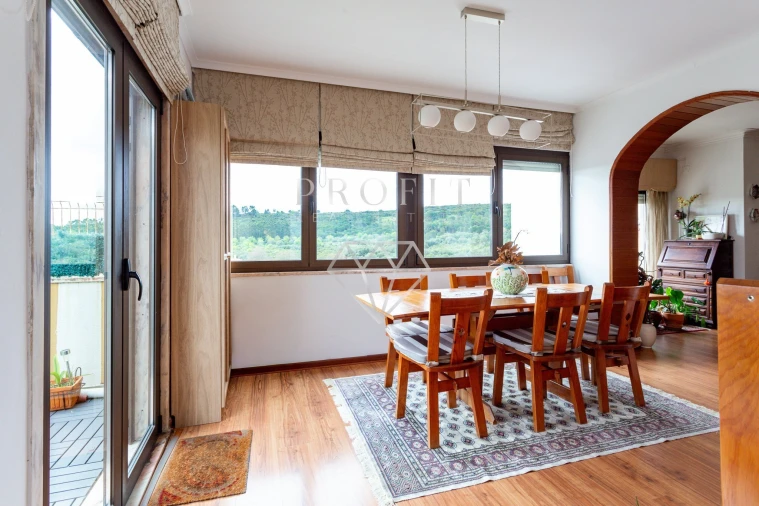 Apartamento T3 para Venda em Carnaxide e Queijas Foto 9