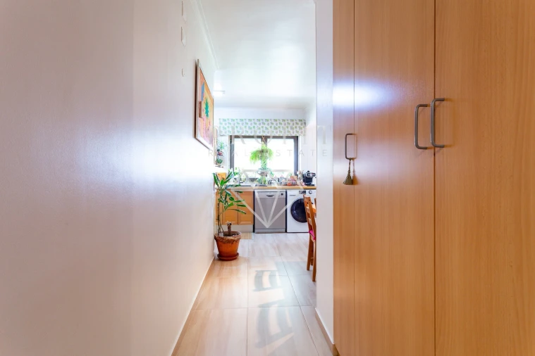 Apartamento T3 para Venda em Carnaxide e Queijas Foto 3