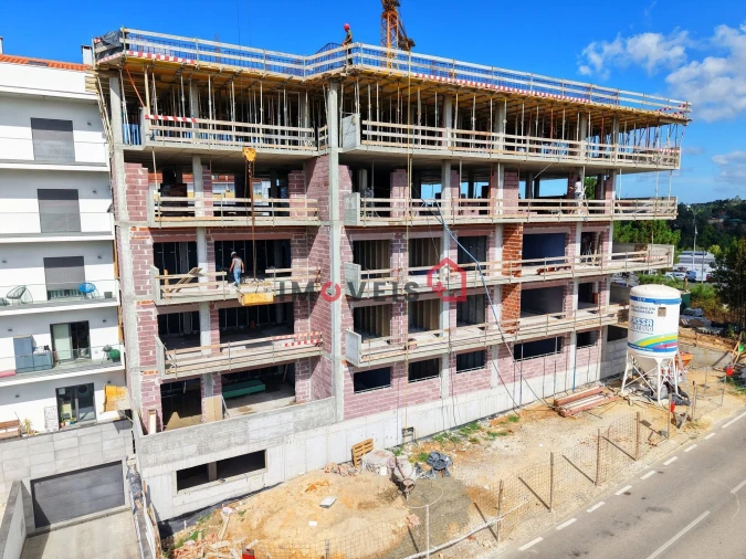 Apartamento T3 para Venda em Leiria, Pousos, Barreira e Cortes Foto 13