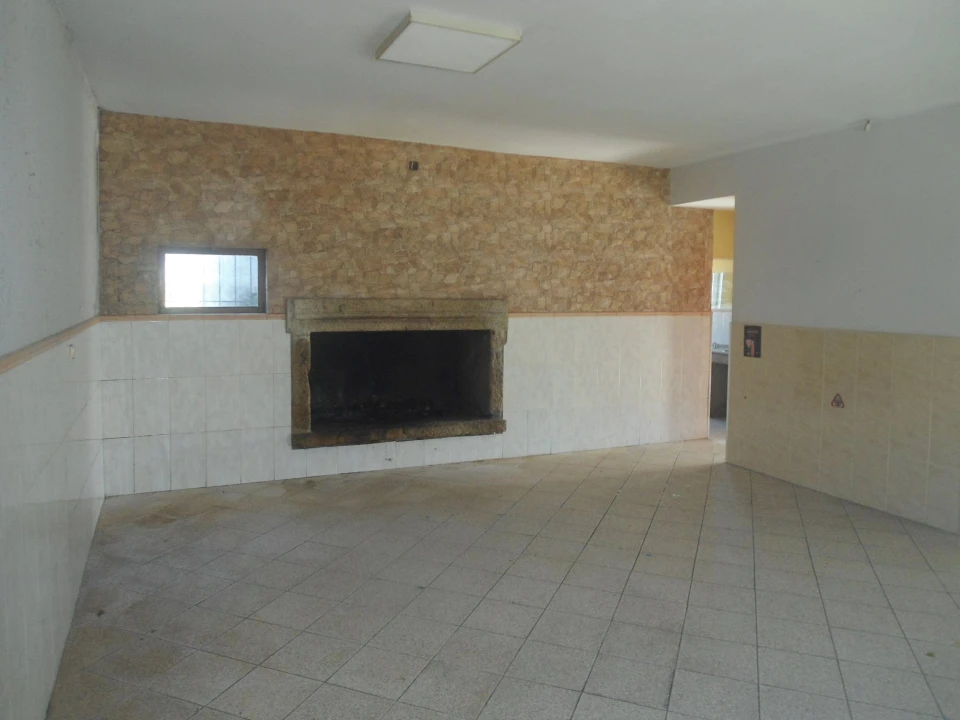 Moradia T3 para Venda em Covas Foto 7