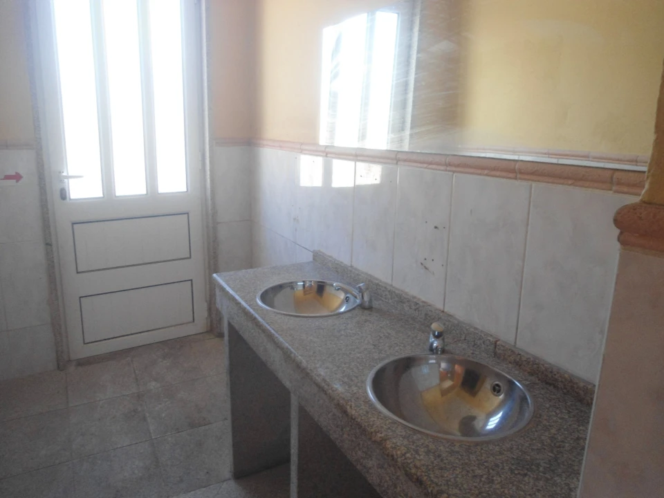 Moradia T3 para Venda em Covas Foto 12