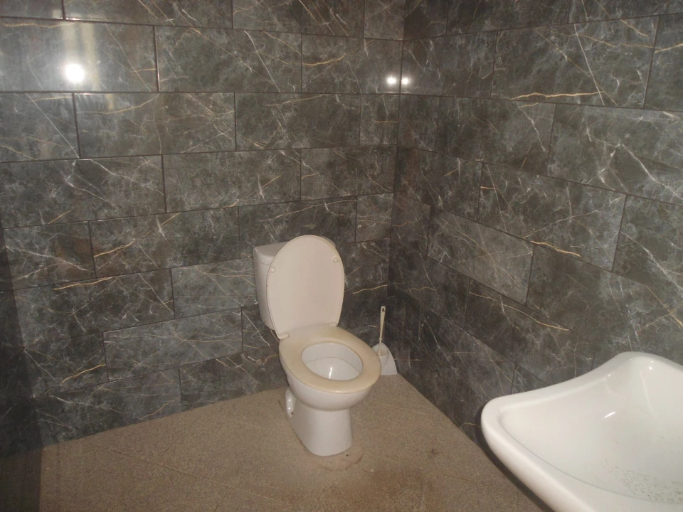 Moradia T3 para Venda em Covas Foto 13