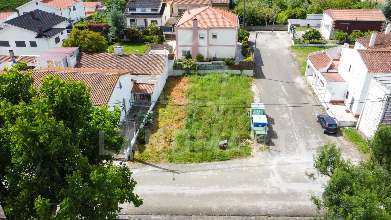 Terreno para Venda em Evora de Alcobaça Foto 2
