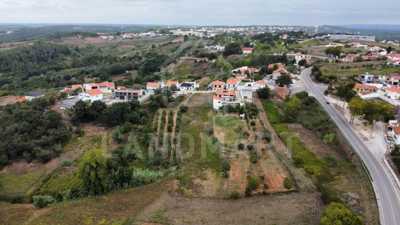 Terreno para Venda em Aljubarrota Foto 1