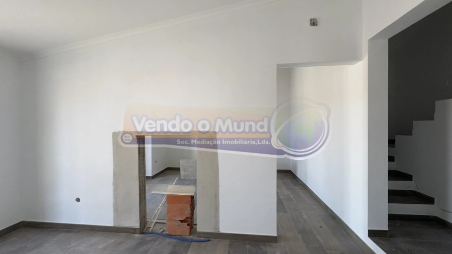 Moradia T2 para Venda em Cortiçadas de Lavre e Lavre Foto 8