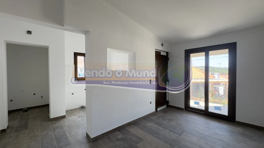 Moradia T2 para Venda em Cortiçadas de Lavre e Lavre Foto 5