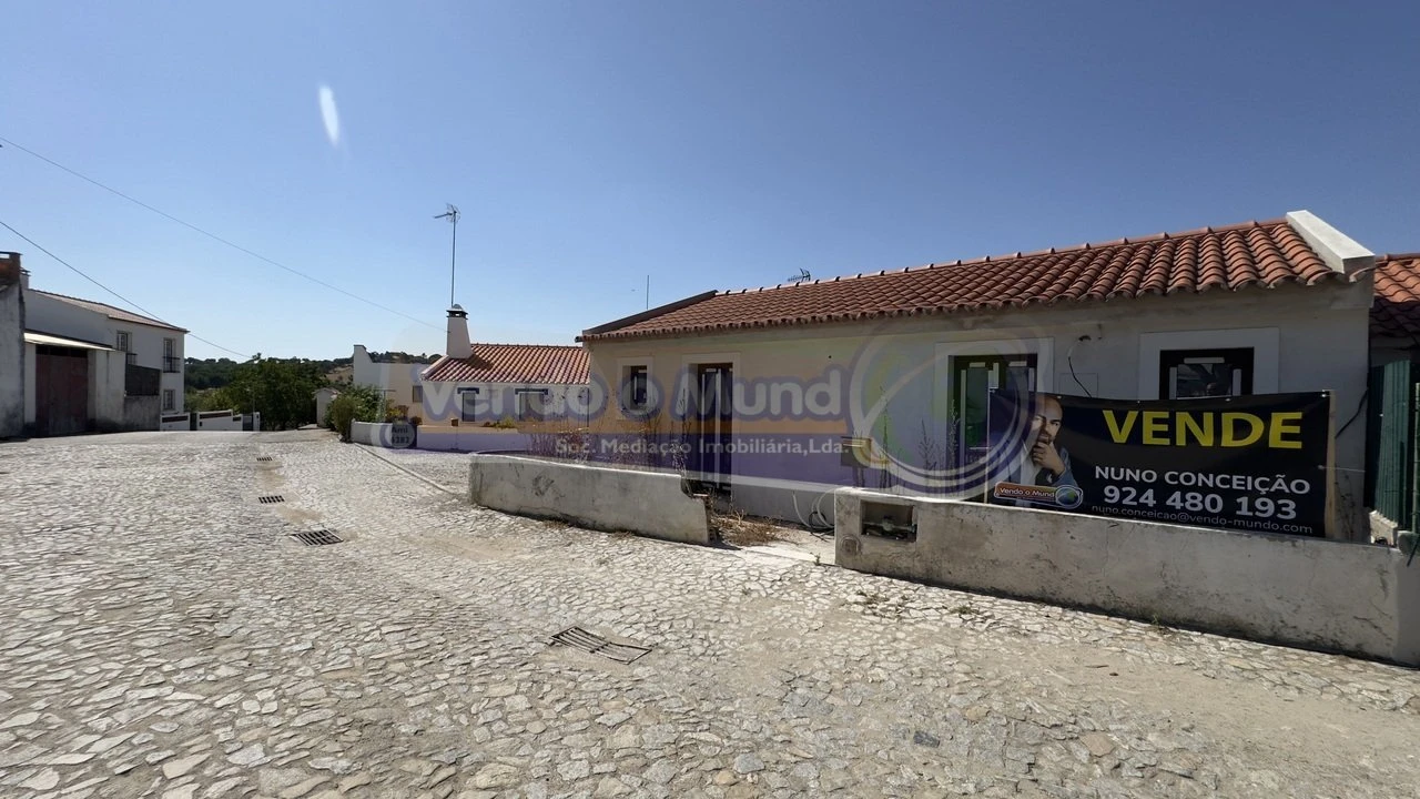 Moradia T2 para Venda em Cortiçadas de Lavre e Lavre Foto 2