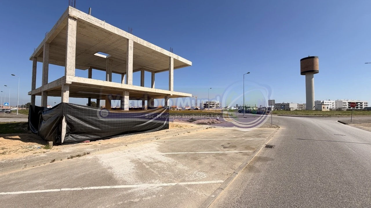 Terreno para Venda em Salvaterra de Magos e Foros de Salvaterra Foto 2