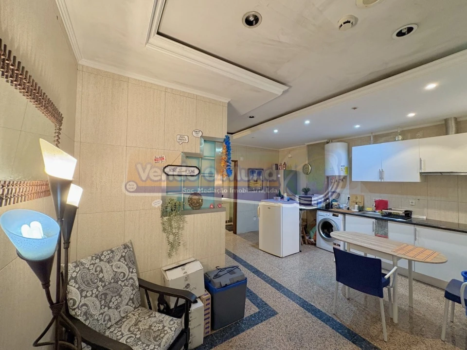 Apartamento T1 para Venda em Vila Franca de Xira Foto 3