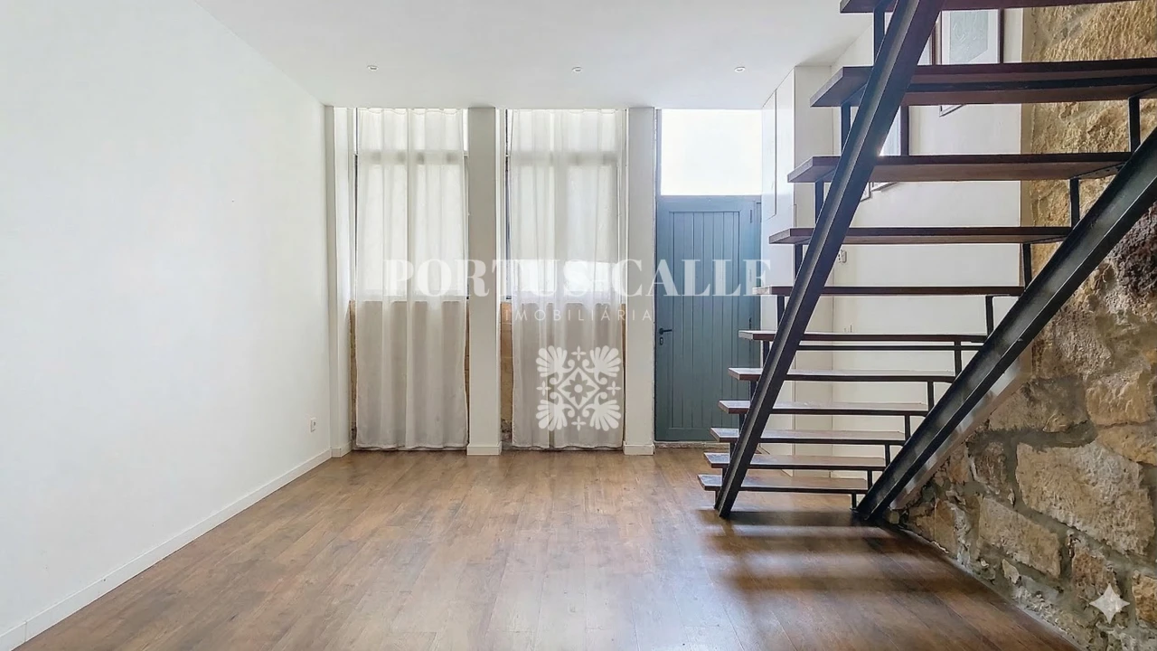 Moradia T2 para Venda em Cedofeita, Santo Ildefonso, Sé, Miragaia, São Nicolau e Vitória Foto 4