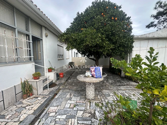 Moradia T3 para Venda em Santo Antonio da Charneca Foto 2