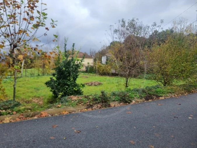 Terreno para Venda em Salvador e Santo Aleixo de Além-Tâmega Foto 2