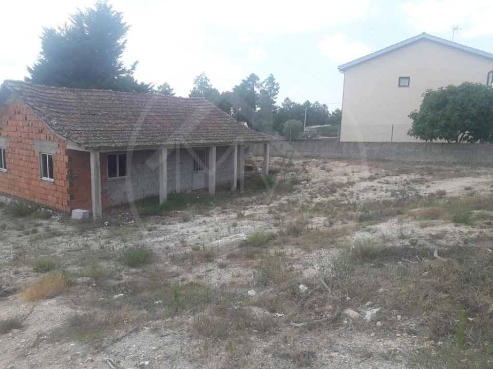 Terreno para Venda em Bornes de Aguiar Foto 2