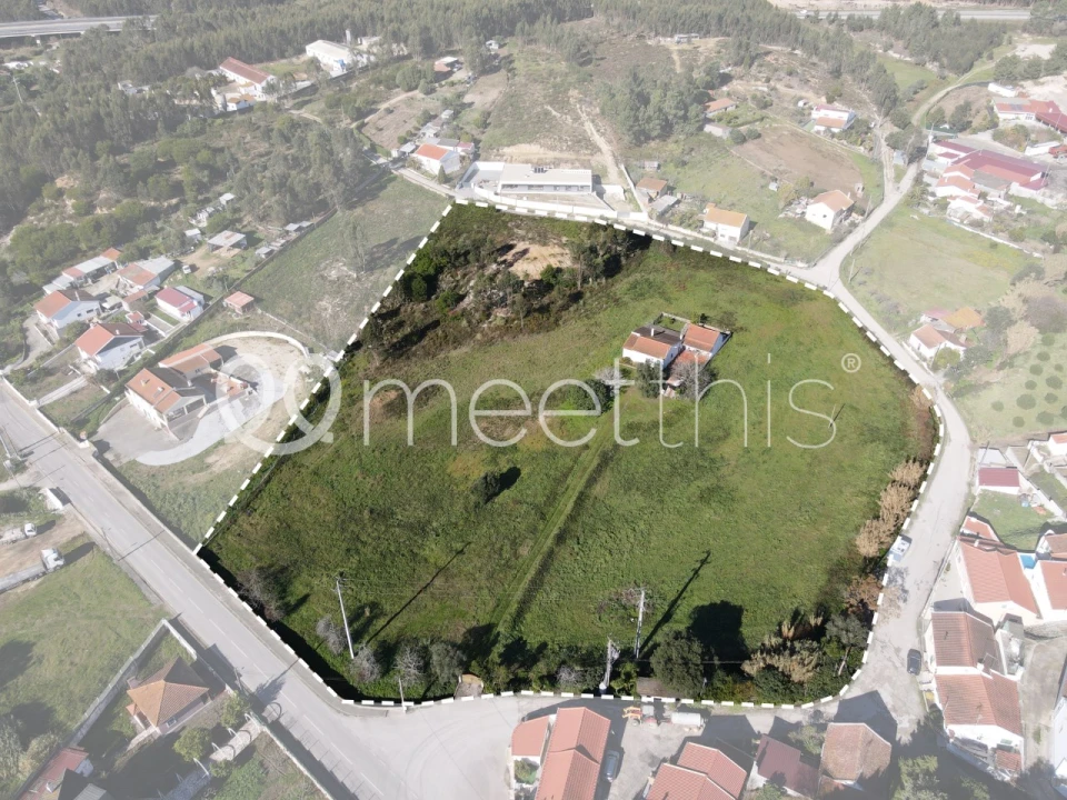 Terreno para Venda em Ramalhal Foto 1