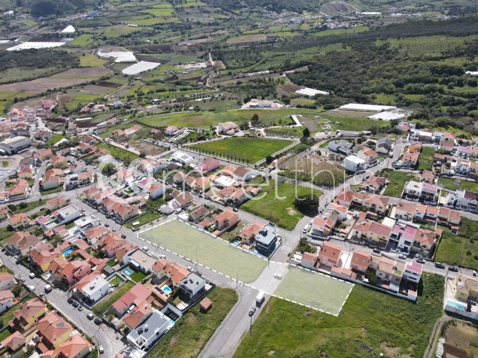 Terreno para Venda em Loures Foto 3