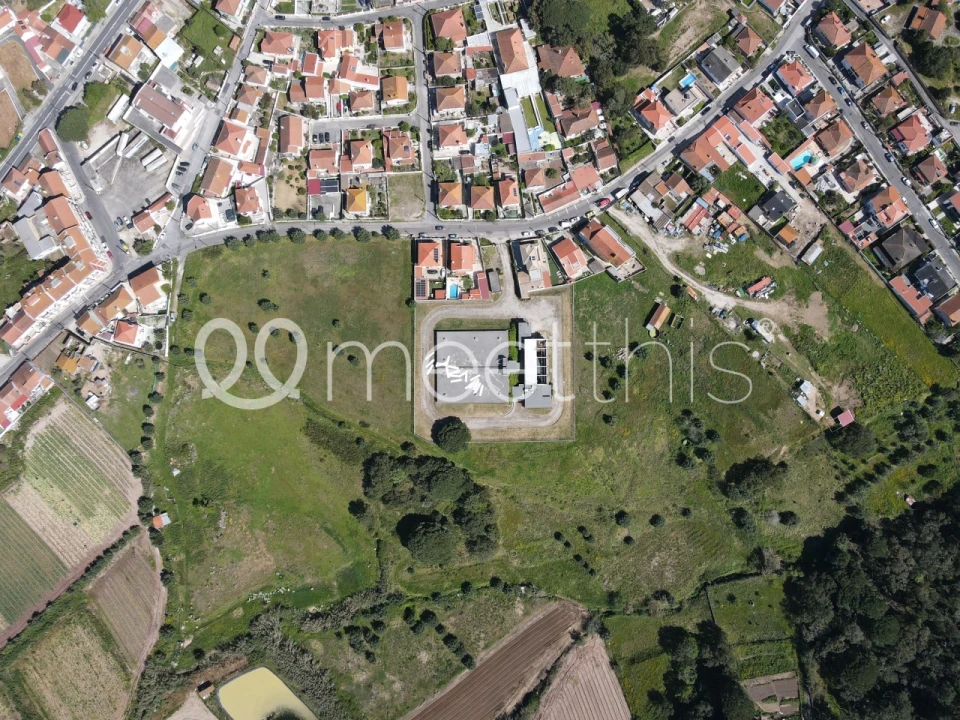 Terreno para Venda em Loures Foto 13