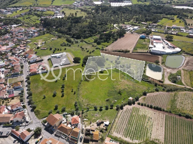 Terreno para Venda em Loures Foto 1