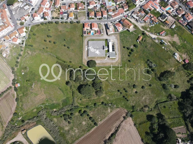 Terreno para Venda em Loures Foto 12