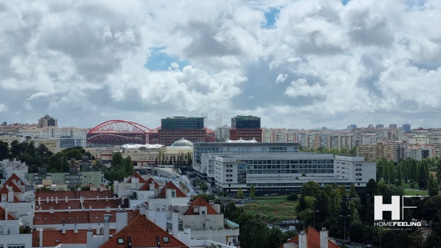 Apartamento T1 para Arrendamento em Carnide