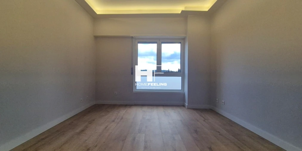 Apartamento T1 para Arrendamento em Carnide Foto 2