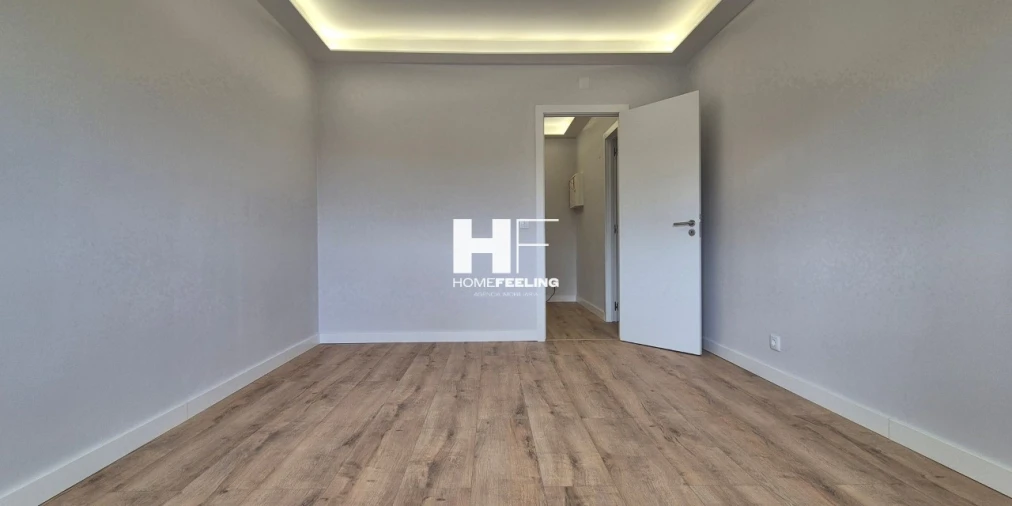 Apartamento T1 para Arrendamento em Carnide Foto 3