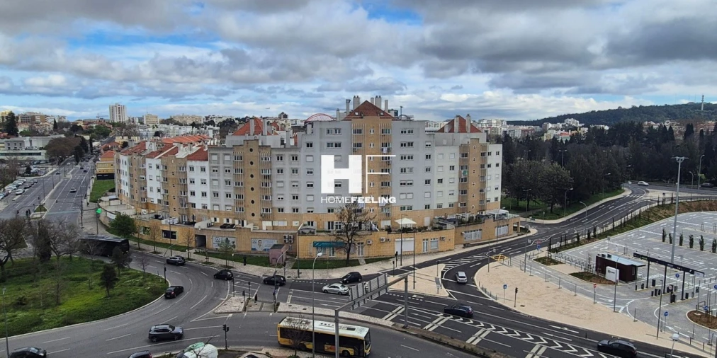 Apartamento T1 para Arrendamento em Carnide Foto 7