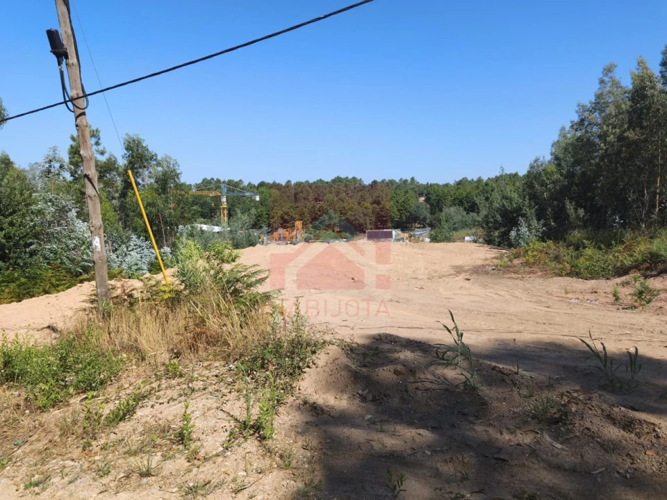 Terreno para Venda em Baguim do Monte (Rio Tinto) Foto 5