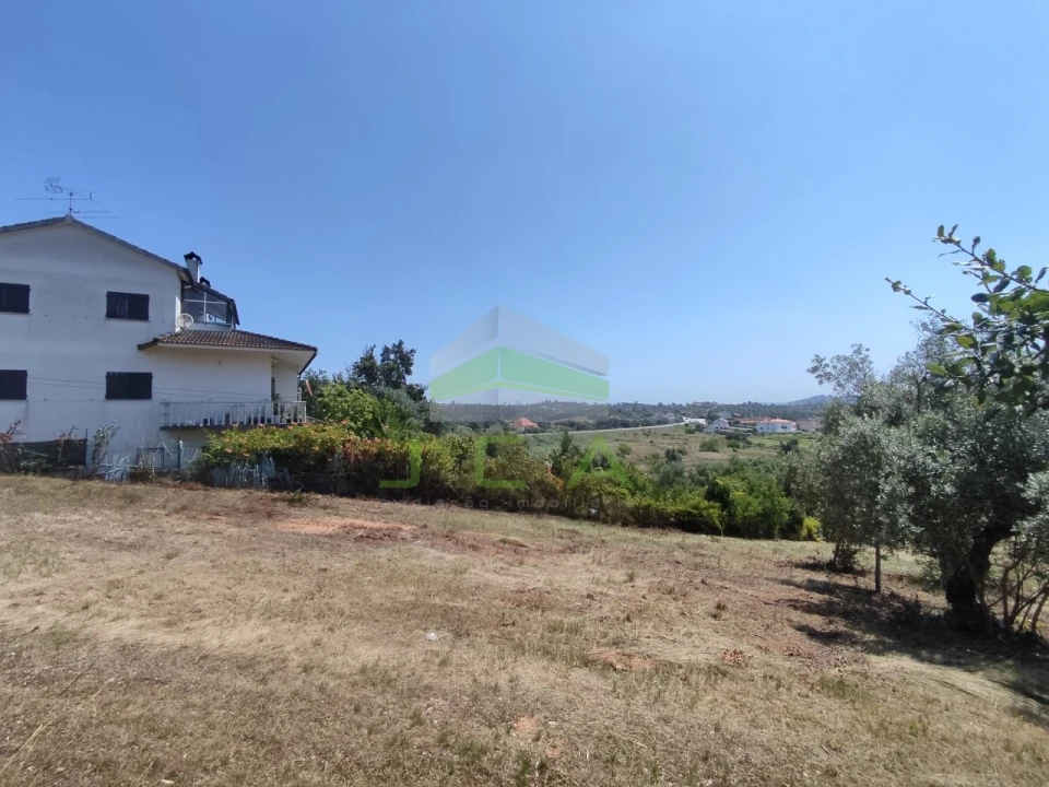 Terreno para Venda em Vila Cã Foto 7