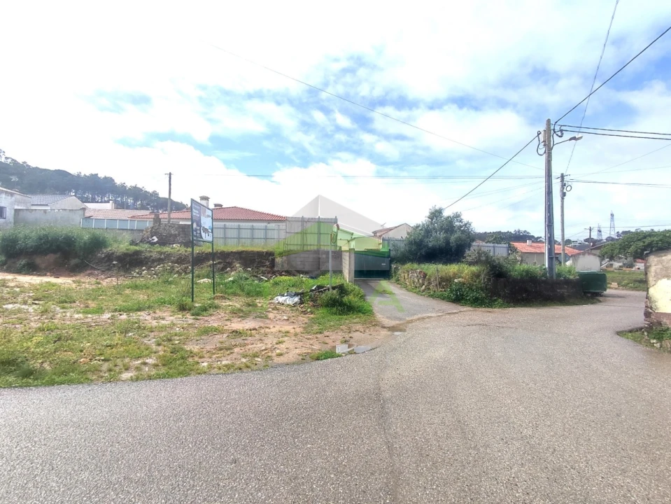 Terreno para Venda em Parceiros e Azoia Foto 6