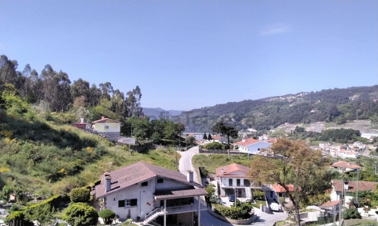 Terreno para Venda em Alpendorada, Várzea e Torrão Foto 10