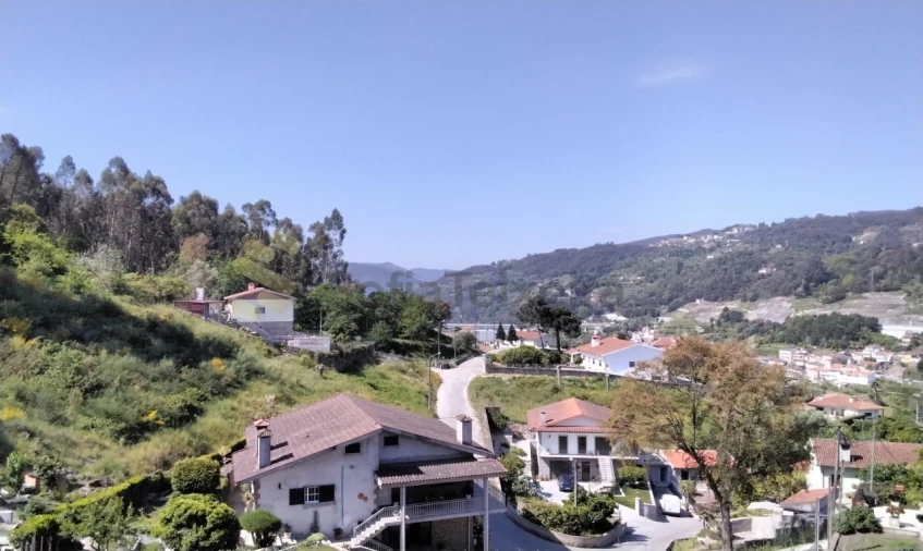 Terreno para Venda em Alpendorada, Várzea e Torrão Foto 10