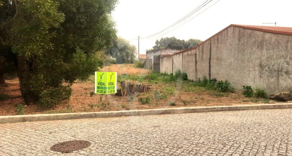 Terreno para Venda em Póvoa de Varzim, Beiriz e Argivai Foto 1