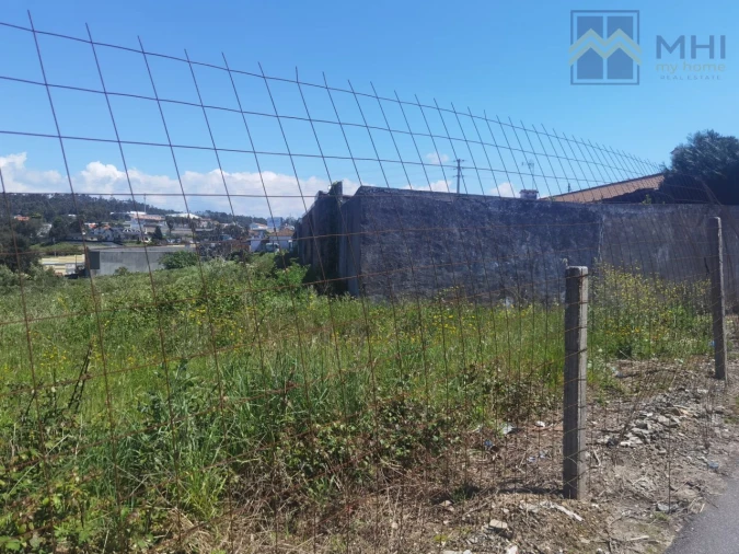 Terreno para Venda em Santa Maria de Lamas Foto 3