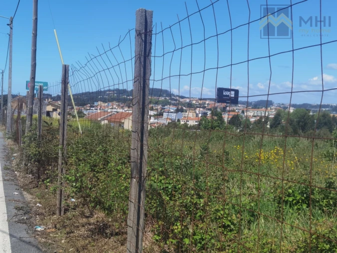 Terreno para Venda em Santa Maria de Lamas Foto 4