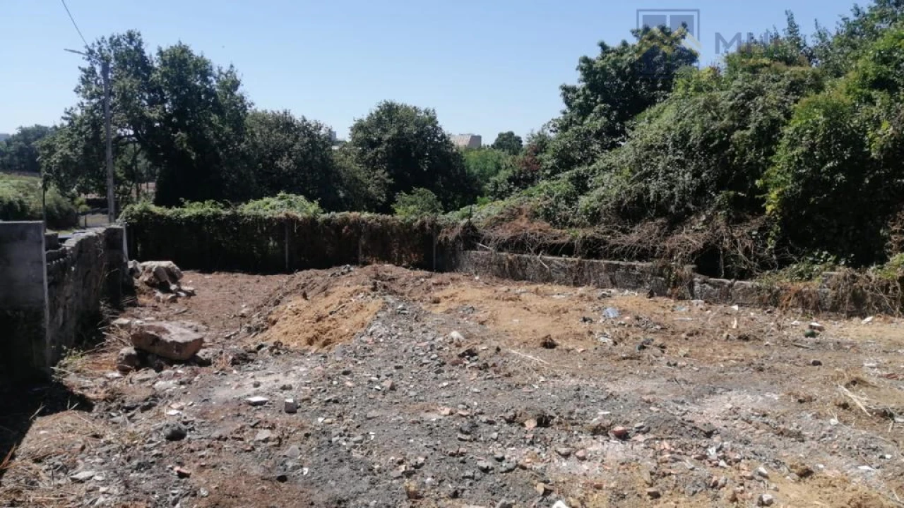 Terreno para Venda em Campanhã Foto 4